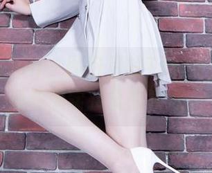 Beautyleg - 图包里的Tiara，天使造型和现实接轨的瞬间。