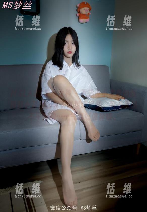 MSLASS梦丝女神 - 不想说小亦菲的新模超小蛮腰图包下载量破纪录，我心里挺不平衡的……气氛好诡异哦。-恬瑄维