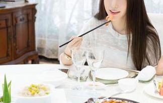 MiStar魅妍社 - 黄乐然的户外作品：当她不再完美，你还会爱吗？