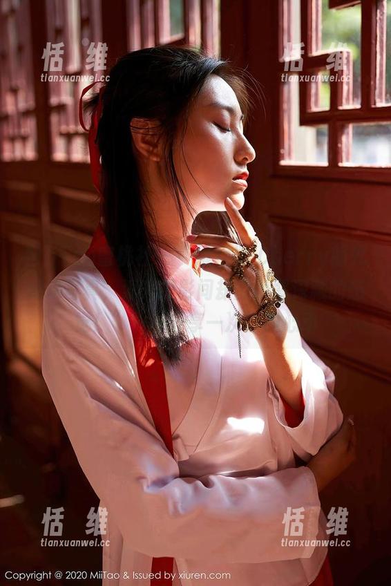 MiiTao蜜桃社 - “绯月樱-Cherry的死库水写真,浮光掠影间却能唤醒深藏的感觉!”——分享一次次的心动-恬瑄维 MiiTao蜜桃社 - “绯月樱-Cherry的死库水写真,浮光掠影间却能唤醒深藏的感觉!”——分享一次次的心动-恬瑄维