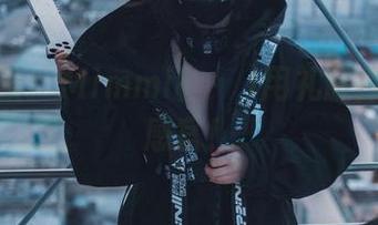 私拍风暴：Mimmi(밈미)用礼服撩动你的感官！