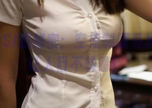 发现ROSI的秘密：空姐制服私拍合集，让人目不转睛！