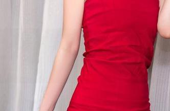 TouTiao头条女神 - 看吐血！娜依灵儿女友写真，图库里的绝美档案！