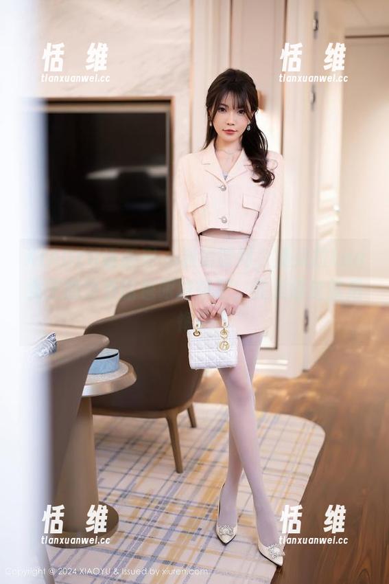 XIAOYU语画界 - 抓紧时间，潘朵拉Laa女王的免费图包限时领取，完美错过就后悔！-恬瑄维