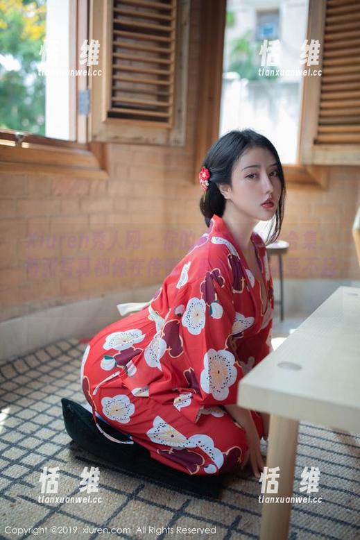 Xiuren秀人网 - 你的兔妹妹少女合集：每张写真都像在传情，我的心脏承受不起！-恬瑄维