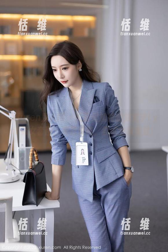 Xiuren秀人网 - 无圣光加持的刘奕宁Lynn修女套图，突破传统，尝试全新视觉！-恬瑄维
