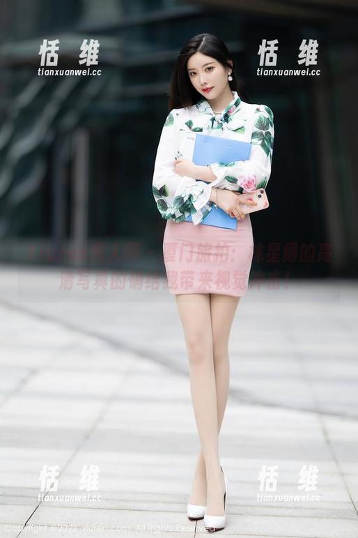 Xiuren秀人网 - 厦门旅拍：林星阑的高清写真的确给我带来视觉冲击！-恬瑄维