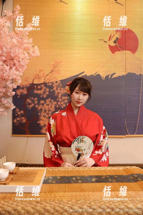 Xiuren秀人网 - 水水姐的圣诞写真：看后你会怀疑自己是不是也能变身！-恬瑄维