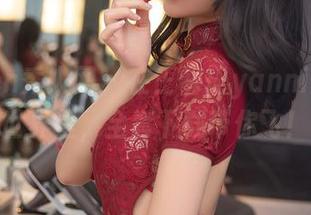 Xiuren秀人网 - 在王馨瑶yanni的白丝世界里，全套下载带你飞！