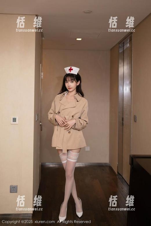 Xiuren秀人网 - 谢小蒽的美图：美足作品轻轻挑逗你的视觉神经-恬瑄维