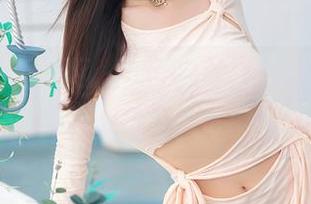 Xiuren秀人网 - 肉丝写真集来袭：陈以二的精选瞬间，准备好了吗？