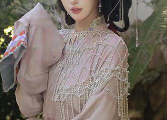 Xiuren秀人网 - 从未公开的雪瑞Lisa私房：女王风范合集，这样的气场真是掌控全场！