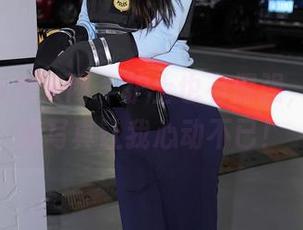 Xiuren秀人网 - 护士也有倔强，龙泽美曦写真让我心动不已！