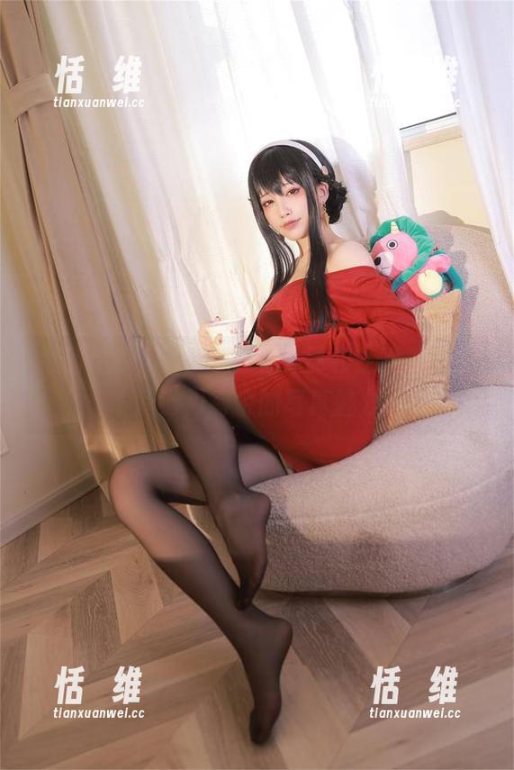 更新！aqua水淼在兔女郎和蛇喰梦子之间游刃有余的写真魅力-恬瑄维