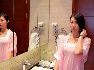 pans - 在天台漫步，妮妮私房写真里的慵懒与惬意