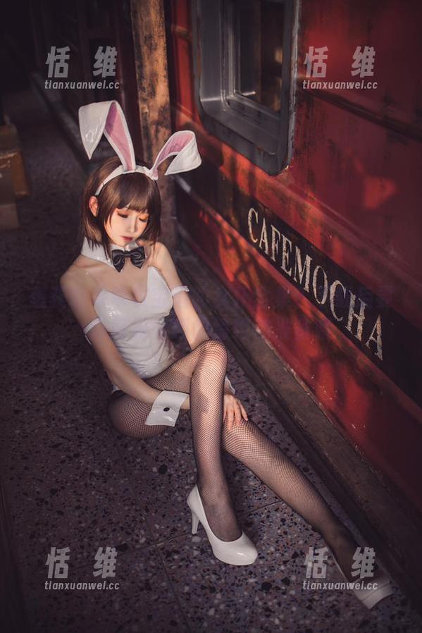 想获取乖乖衣宝透明女仆全集？下载后要做好承受瞬间惊艳的准备哦-恬瑄维