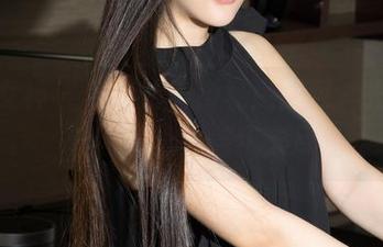 克拉女神 - 江琴的美脚私房图包，光滑如丝，却让人意犹未尽