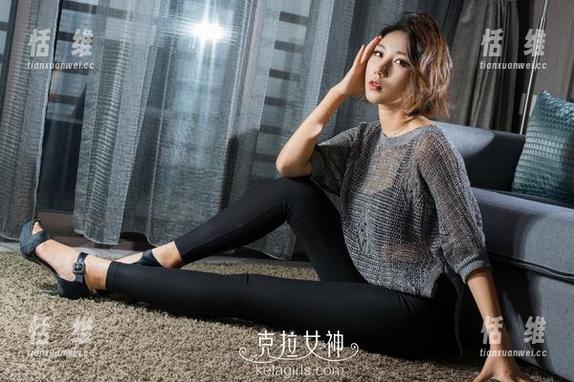 克拉女神 - 舒彤的内衣更新：合集里的光影交响，轻声细语讲述青春-恬瑄维
