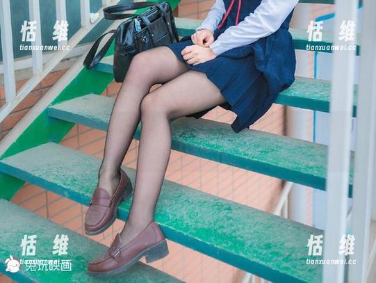 兔玩映画:白裙影子和白丝腿的合集,别问,问就是太好看了!-恬瑄维 兔玩映画:白裙影子和白丝腿的合集,别问,问就是太好看了!-恬瑄维