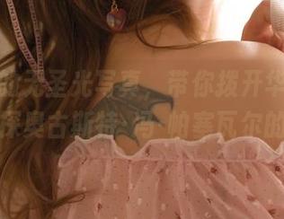 凛子酱的无圣光写真，带你拨开华丽的外衣，窥探奥古斯特·冯·帕塞瓦尔的真意。
