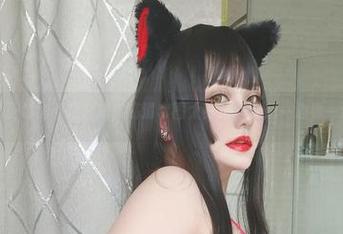 浴缸里的夏鸽鸽不想起床，高清套图太养眼，真想一边看一边泡澡。