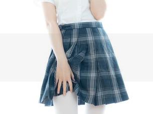 少女秩序 - 鹿可的裸足风情：美图加持，无圣光下直击灵魂！