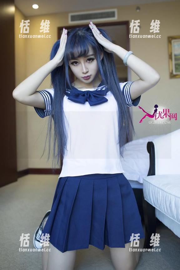 尤果网 - 有奖互动！猜猜乔依琳的礼服图包更新中，有多少种瞬间让我深吸一口气？-恬瑄维