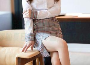 尤蜜荟 - 无圣光Angela小热巴，美脚套图让你的夏日瞬间降温，但又心痒痒？