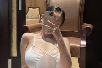 微密圈 - 免费图册！左公子666的跨年大作，这得是多大胆的尝试？