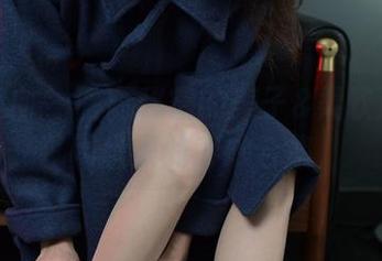 异思趣向 - 暗藏秘密的美子&柔软沙发：网盘里的奇妙合集
