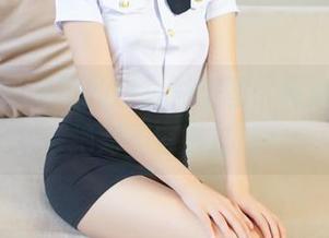 推女神 - 易阳的白衬衫美图：高清下载，绝对不容错过！
