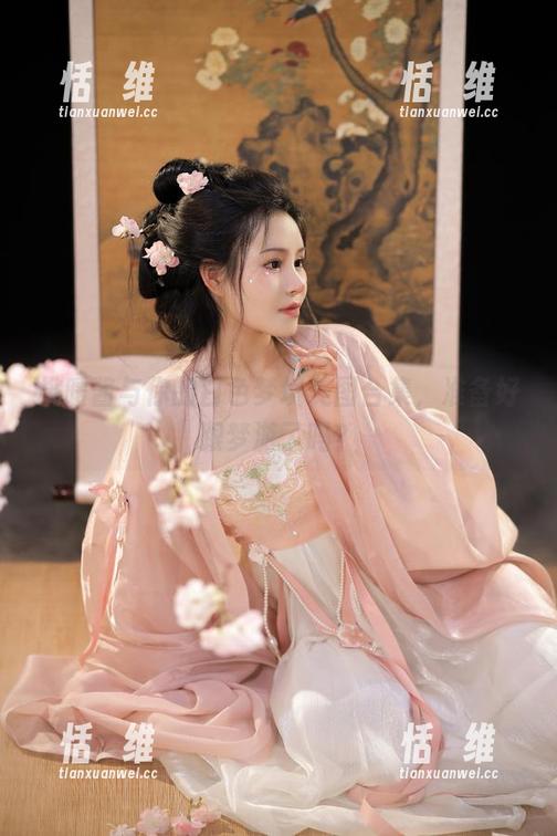 桃暖酱与你的白色梦境美图合集，准备好跟梦游了吗？-恬瑄维