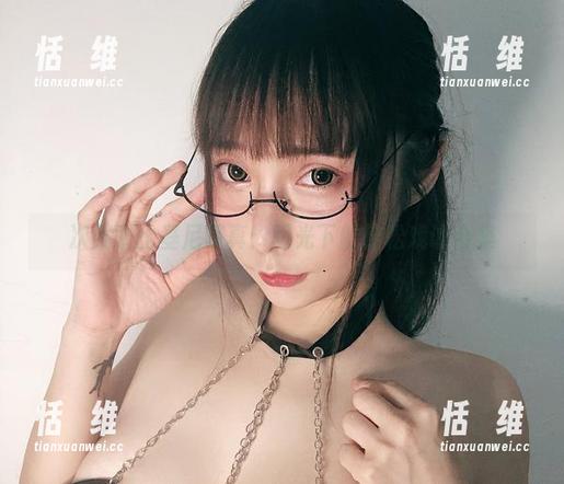 次屁啦比基尼写真：阳光下的轻松戏谑合集-恬瑄维