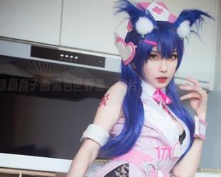 在清颜颜子的黑色世界里，照片好像都变得神秘了。