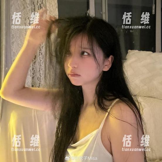 福利好物：特软儿Sona短裙作品，让人这么想多看一眼！-恬瑄维