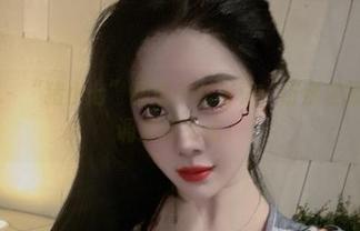 微密圈 - “猪小七”精选少女写真：仿佛在跟青春小调皮打交道。