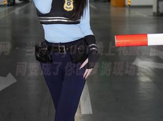 秀人网 - 当冷月yuer换上礼服，照片瞬间变成了你的梦游现场！
