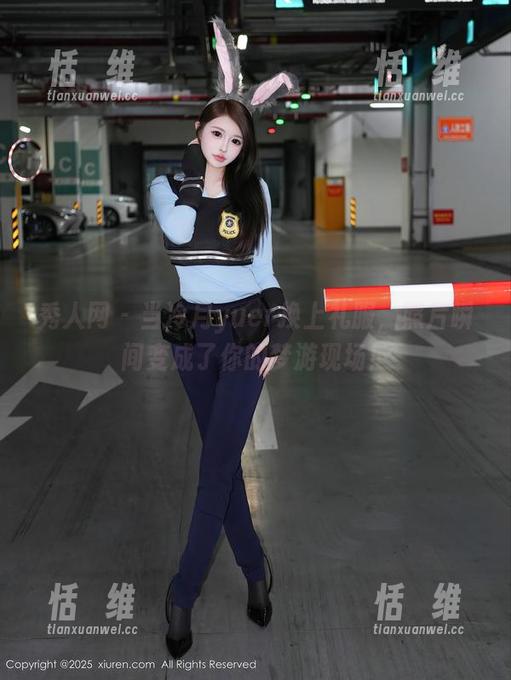 秀人网 - 当冷月yuer换上礼服,照片瞬间变成了你的梦游现场!-恬瑄维 秀人网 - 当冷月yuer换上礼服,照片瞬间变成了你的梦游现场!-恬瑄维