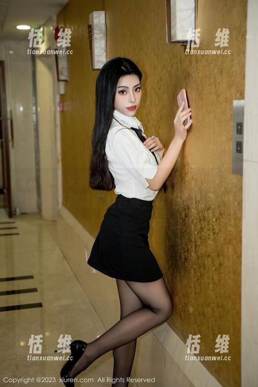 秀人网 - 女神小茉莉jasmine的私房奇遇：在光影间跳舞的合集，真让人心动啊。-恬瑄维