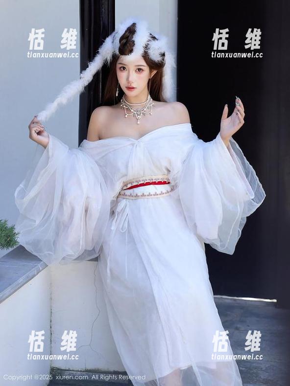秀人网 - 万圣节特辑：星子柒kiki图包分享，绝对不是你想象中的鬼魅风！-恬瑄维
