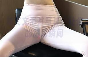 秀人网 - 林文文浴室写真：让你心跳加速的高清瞬间