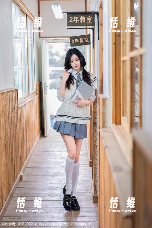 秀人网 - 果儿victoria夏天美图:看完这些,我决定每天吃一个冰淇淋,跟风!-恬瑄维 秀人网 - 果儿victoria夏天美图:看完这些,我决定每天吃一个冰淇淋,跟风!-恬瑄维