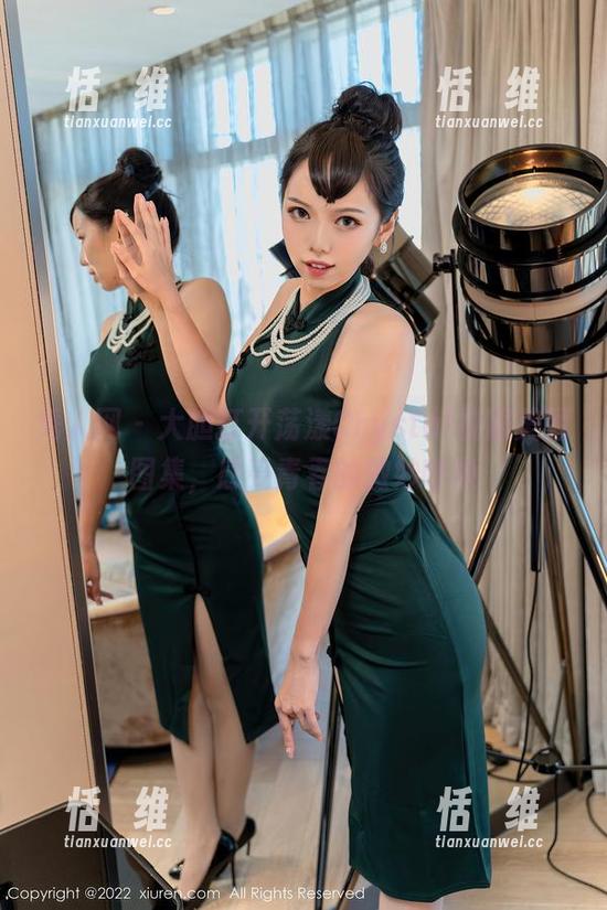 秀人网 - 大胆打开荡漾Crystal校服美图图集,感受青春的微妙呼唤-恬瑄维 秀人网 - 大胆打开荡漾Crystal校服美图图集,感受青春的微妙呼唤-恬瑄维