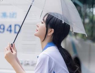 秀人网 - 言沫的可爱：免费图册让你心动不已，不看会后悔！