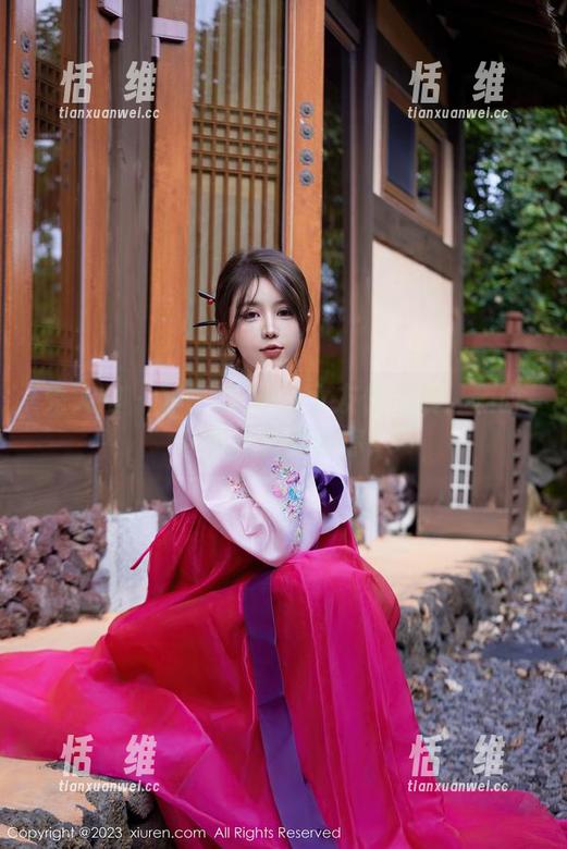 秀人网 - 赵惟依coco女友作品展：随时准备被美翻的你！-恬瑄维