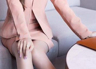 秀人网 - 这组全套“姐姐”图片，陶喜乐_lele的魅力让人意外，怎么会有这种小心机？
