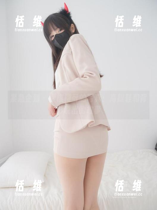 紧急企划 - 樱樱樱可的写真：高跟鞋和背影说出的故事-恬瑄维
