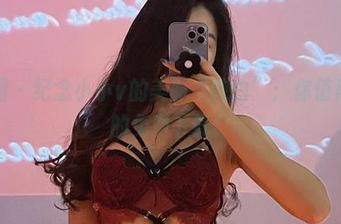 微密圈 - 纪念小小v的美丽“纯白”：你值得拥有的免费下载！