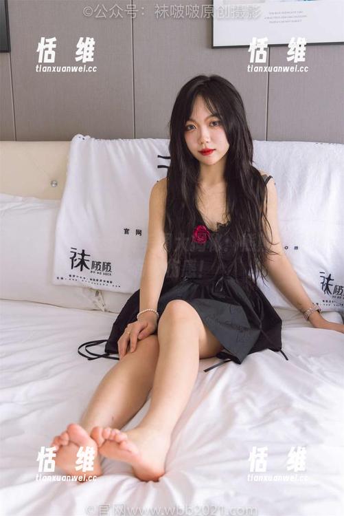 袜啵啵 - 运动鞋美图大揭秘：熊熊的双脚有多伤感！-恬瑄维