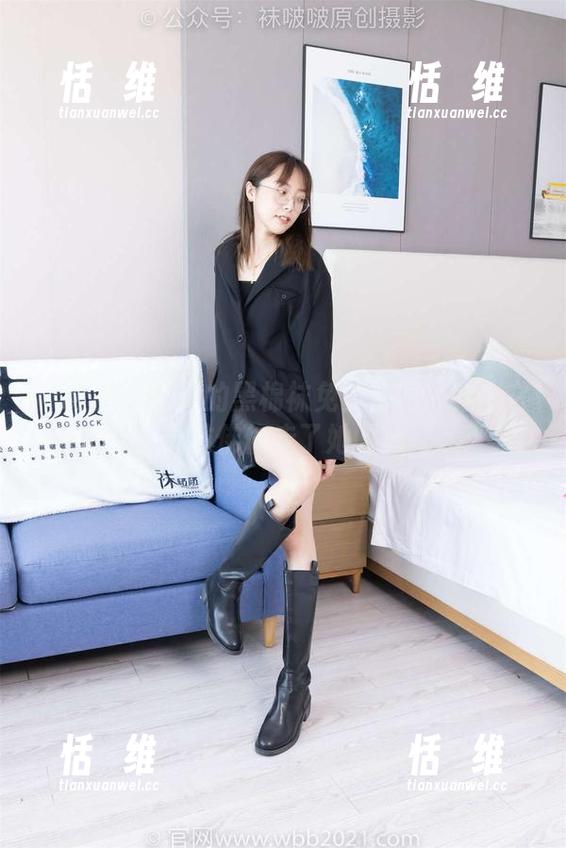 袜啵啵 - 稚予的黑棉袜免费套图：穿上它，仿佛偷走了她的心-恬瑄维